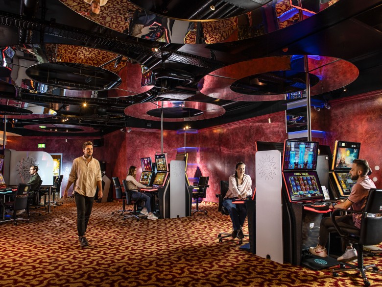 Spielstätten-MERKUR Casino Innenaufnahme